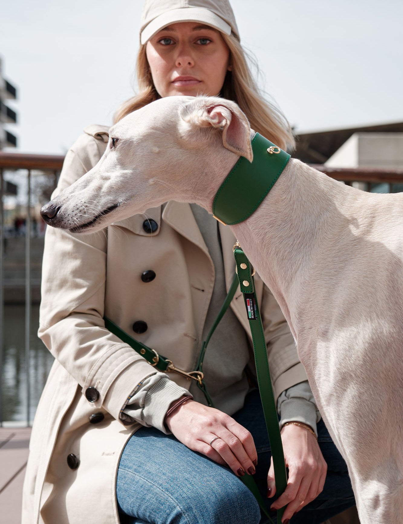 collar-galgo-nara-verde-lifestyle-03.jpg